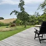Sea View, Sunrise And 200 Meters To The Water *